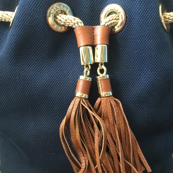 Michael Michael Kors Marina Navy Canvas Bag - Picture 3 of 8